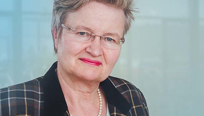 Prof. Dr. Juliane Besters-Dilger